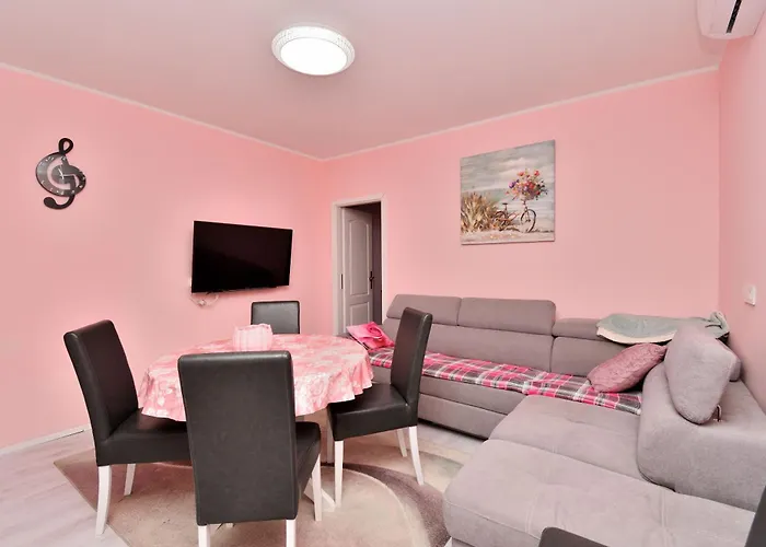 Zizi Apartman